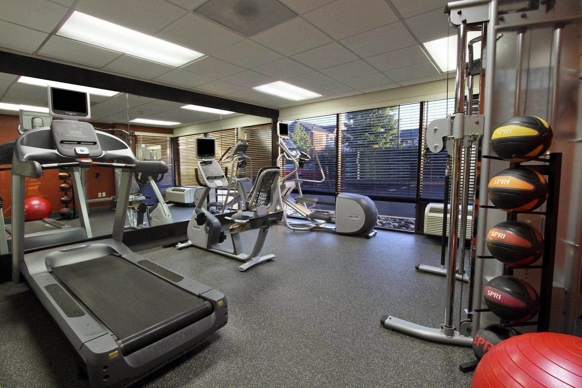 Hampton Philadelphia-airport Hotel 3*